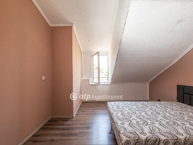 Eladó ház Hatvan 180 nm