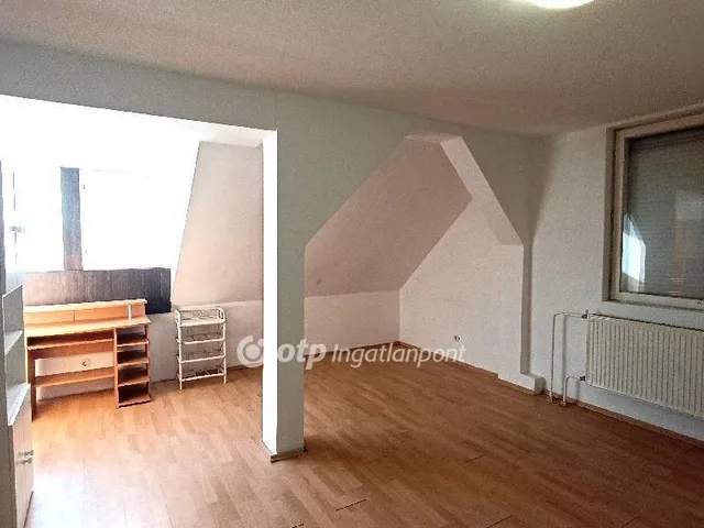 Eladó ház Jászfényszaru 140 nm