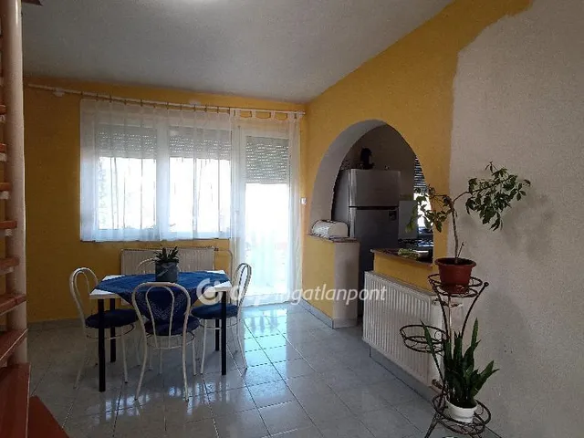 Eladó ház Jászfényszaru 140 nm