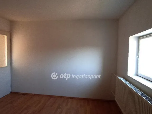 Eladó ház Jászfényszaru 140 nm