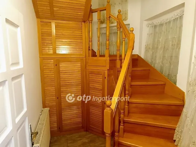 Eladó ház Jászfényszaru 139 nm