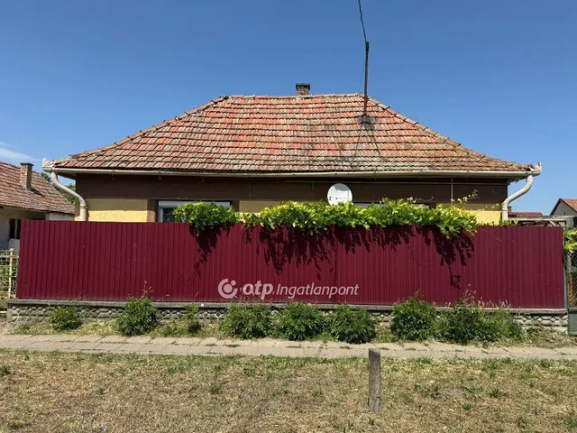 Eladó ház Pusztamonostor 78 nm