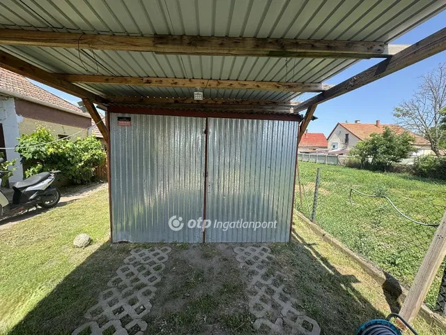 Eladó ház Pusztamonostor 78 nm