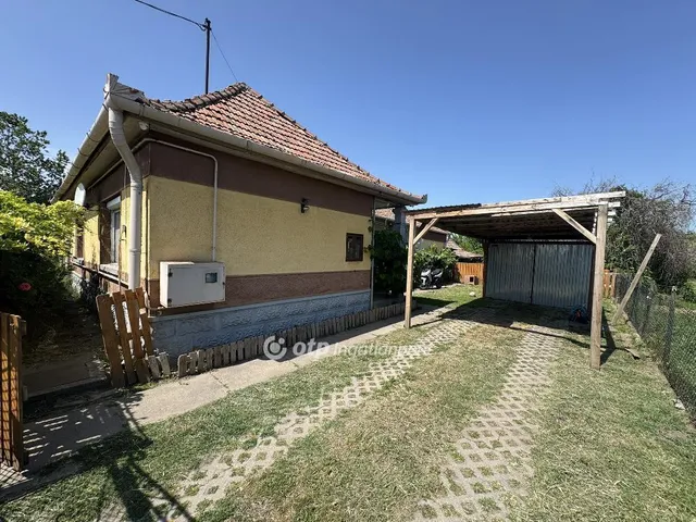 Eladó ház Pusztamonostor 78 nm