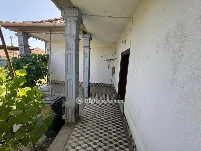 Eladó ház Pusztamonostor 78 nm
