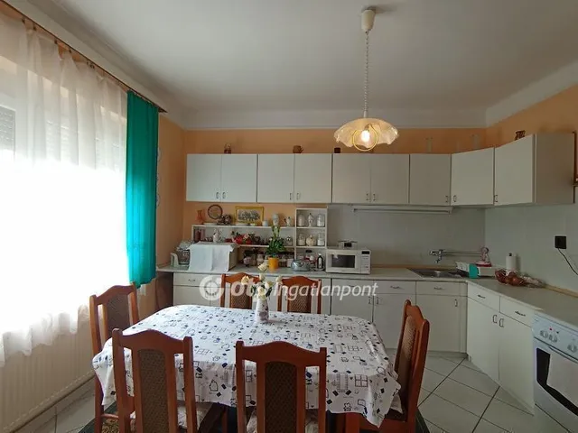 Eladó ház Hatvan 100 nm