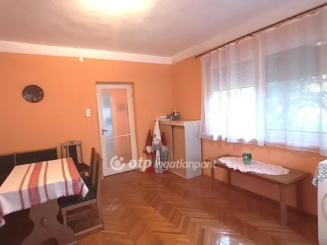 Eladó ház Jászfényszaru 120 nm
