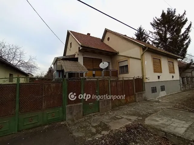 Eladó ház Hatvan 134 nm