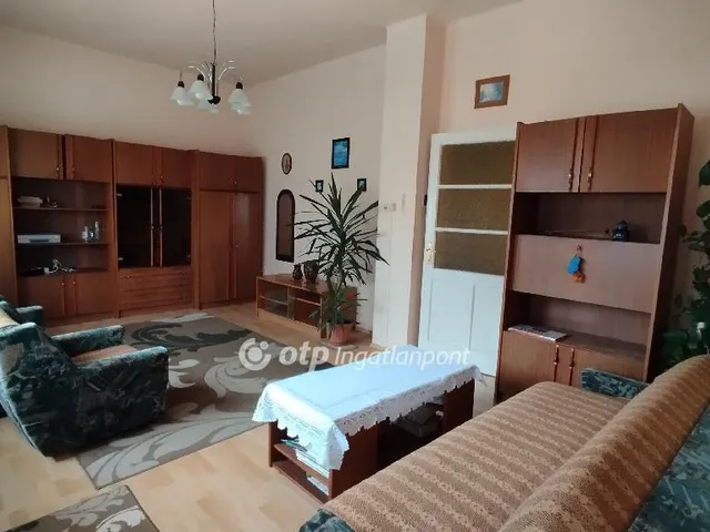 Eladó ház Jászfelsőszentgyörgy 127 nm