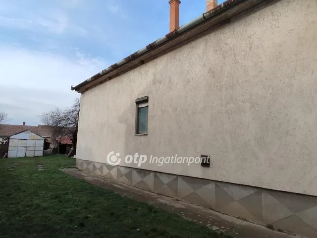 Eladó ház Jászdózsa 155 nm