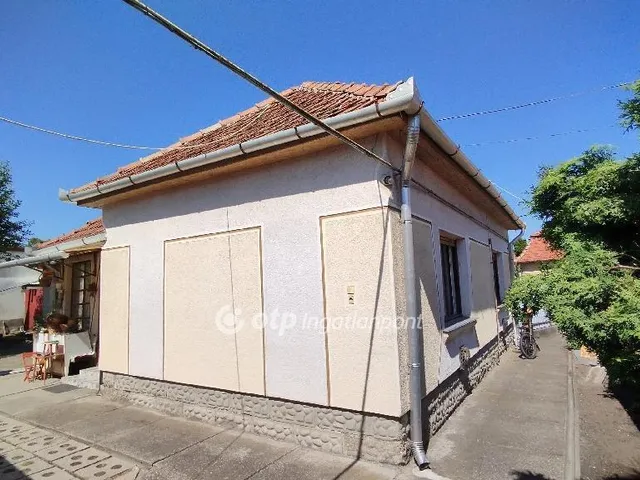 Eladó ház Jászberény 74 nm