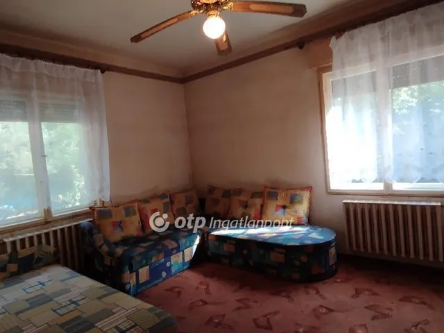 Eladó mezőgazdasági ingatlan Jászberény 74 nm