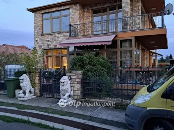 Eladó ház Gödöllő 650 nm