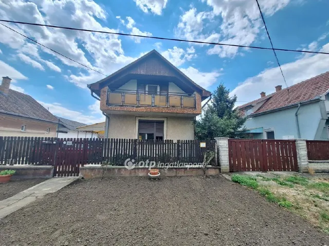 Eladó ház Túrkeve 118 nm