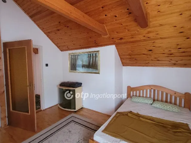 Eladó lakás Jászberény 136 nm