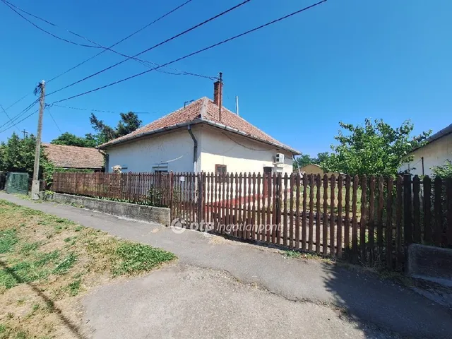 Eladó ház Füzesgyarmat 69 nm