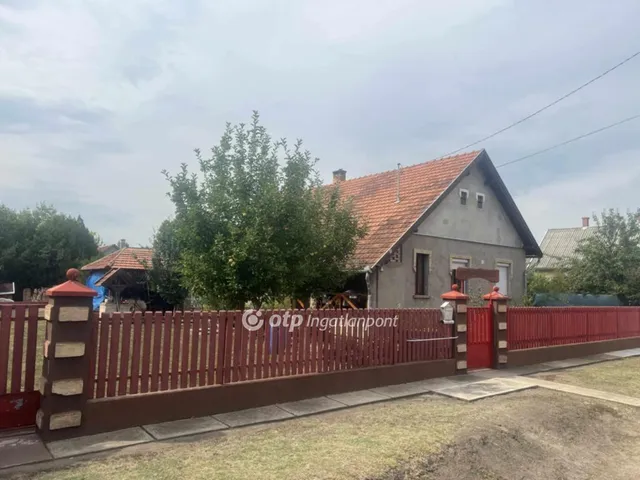 Eladó ház Tápiógyörgye 81 nm