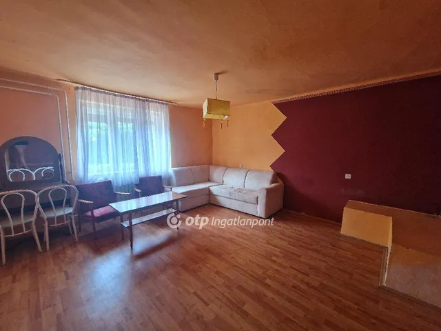 Eladó ház Karcag 84 nm