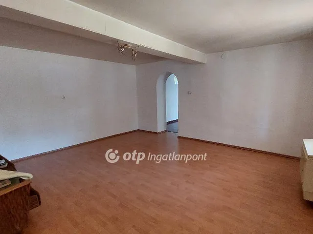 Eladó ház Kisújszállás 118 nm