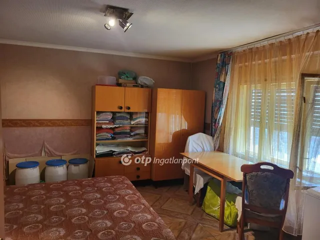 Eladó ház Pusztamonostor 203 nm