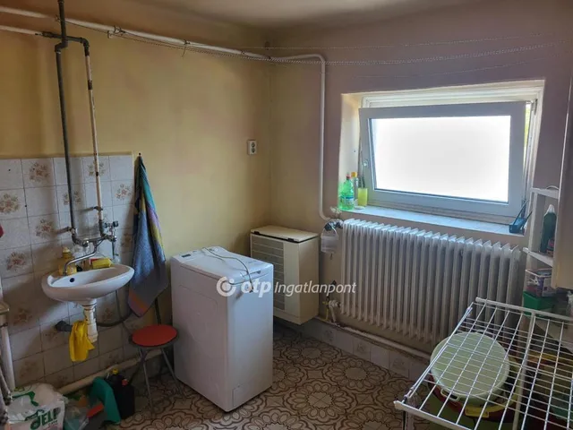 Eladó ház Pusztamonostor 203 nm