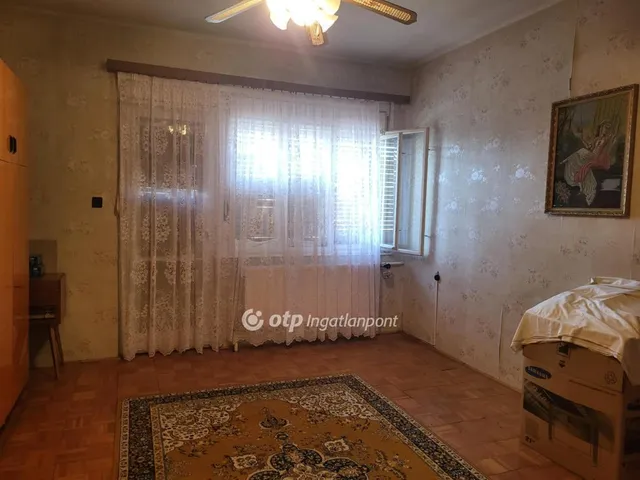 Eladó ház Pusztamonostor 203 nm