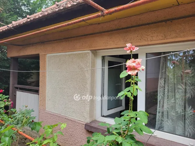 Eladó ház Pusztamonostor 56 nm
