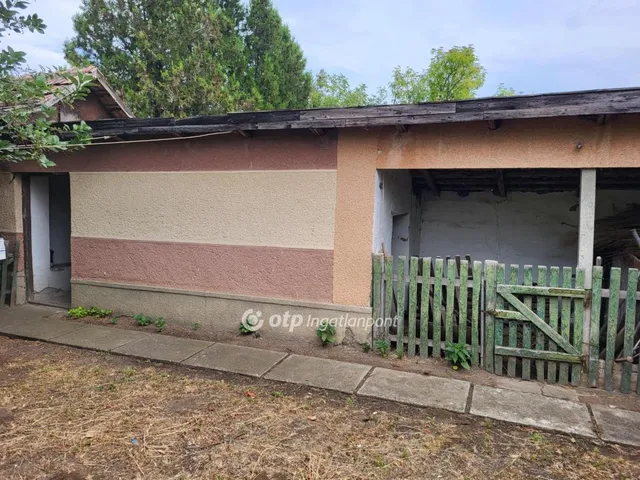 Eladó ház Pusztamonostor 56 nm