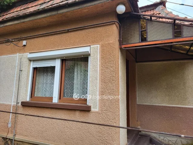 Eladó ház Pusztamonostor 56 nm