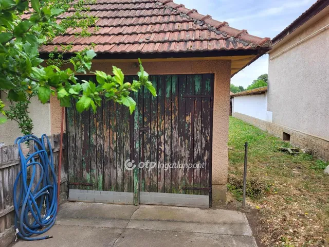 Eladó ház Pusztamonostor 56 nm