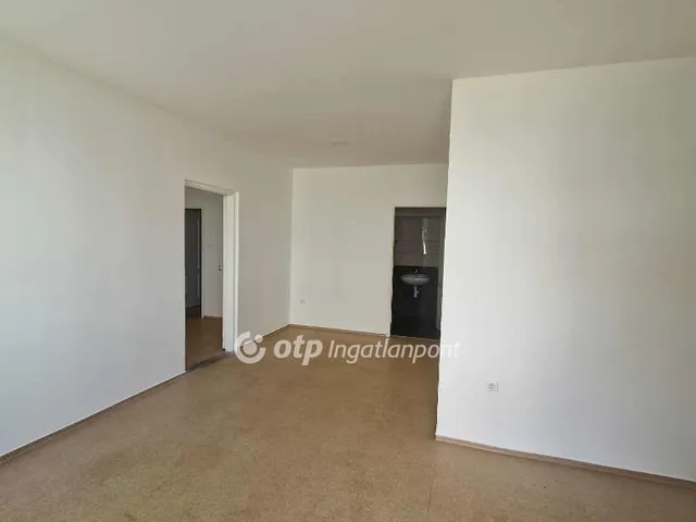 Eladó lakás Tápiószele 66 nm
