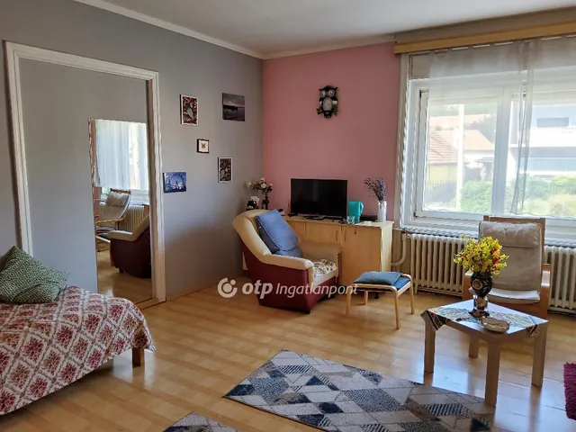 Eladó ház Aszód 130 nm