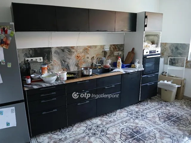 Eladó ház Hatvan 193 nm