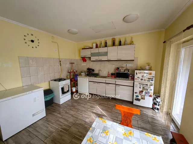 Eladó ház Kunhegyes 77 nm