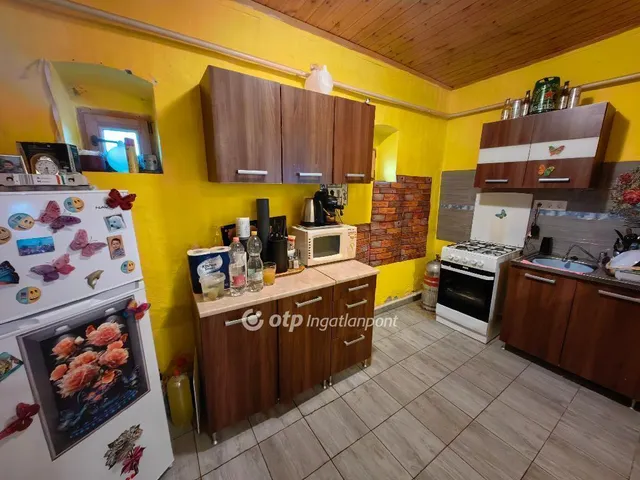 Eladó ház Karcag 72 nm