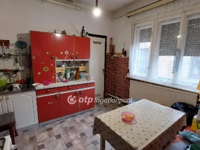 Eladó ház Kisújszállás 86 nm