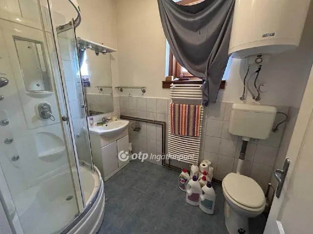 Eladó ház Bag 194 nm