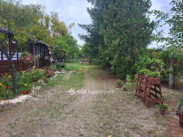 Eladó üdülő és hétvégi ház Szentmártonkáta 107 nm