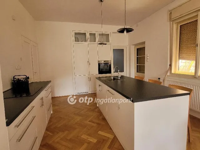 Eladó ház Jászberény 108 nm