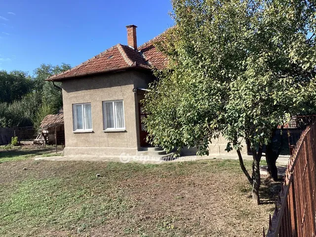 Eladó ház Dévaványa 70 nm