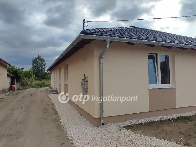 Eladó ház Tura 93 nm
