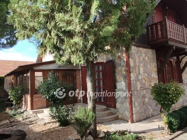 Eladó ház Jászberény 163 nm