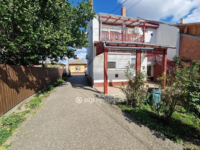 Eladó ház Kisújszállás 145 nm