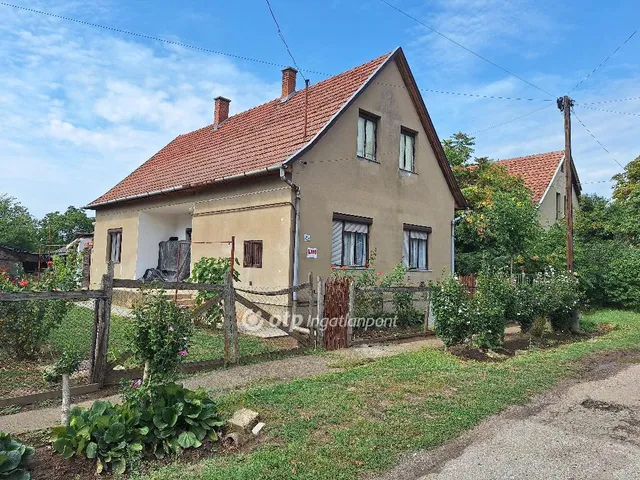 Eladó ház Tiszaörs 83 nm