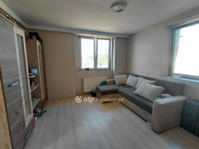 Eladó ház Jászfényszaru 49 nm