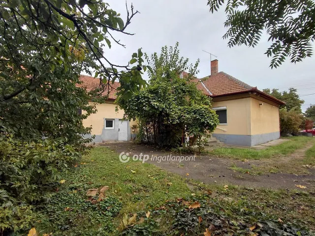 Eladó ház Hatvan 187 nm