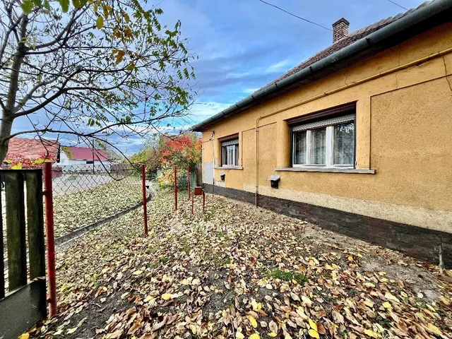 Eladó ház Jászkisér 56 nm