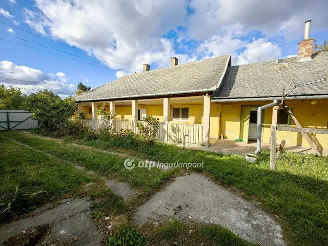 Eladó ház Karcag 72 nm