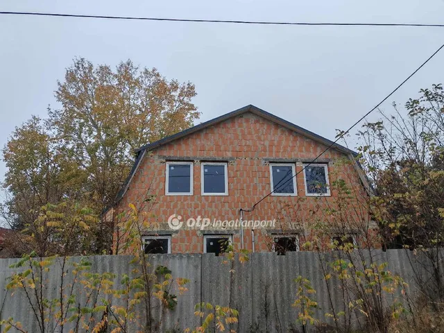 Eladó ház Tóalmás 345 nm
