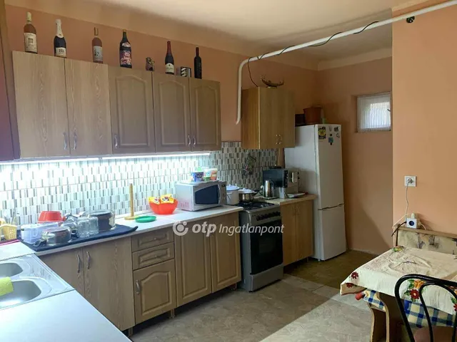 Eladó ház Cegléd 74 nm